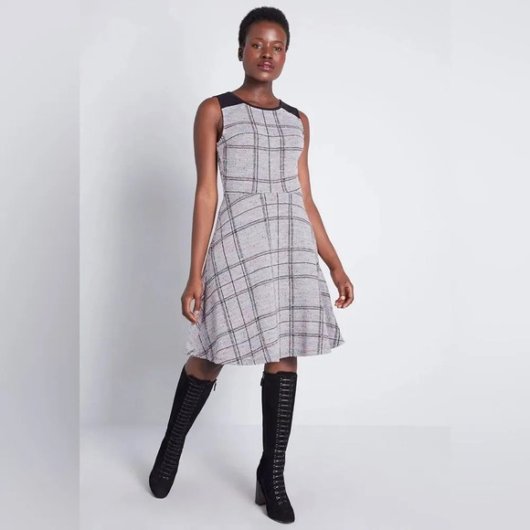 MODCLOTH Smiling From The Top A-Line Dress - Picture 1 of 10